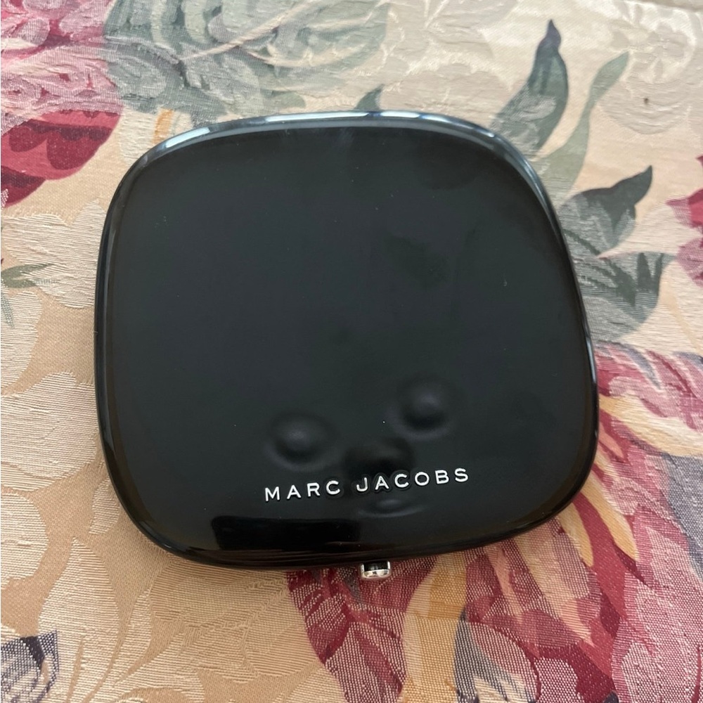 Marc Jacobs Omega Glaze Highlighter